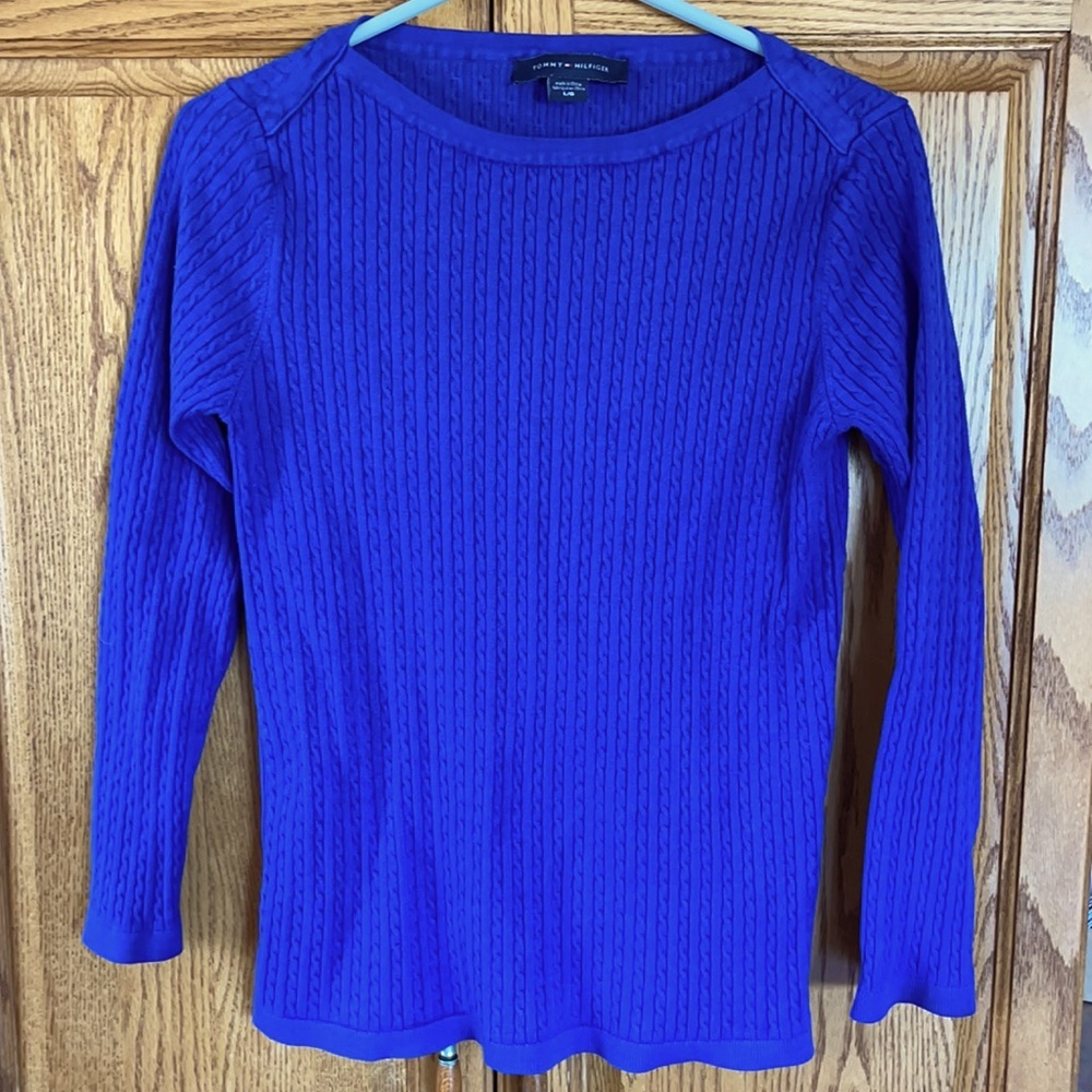 Tommy Hilfiger sweater size L🔥🔥